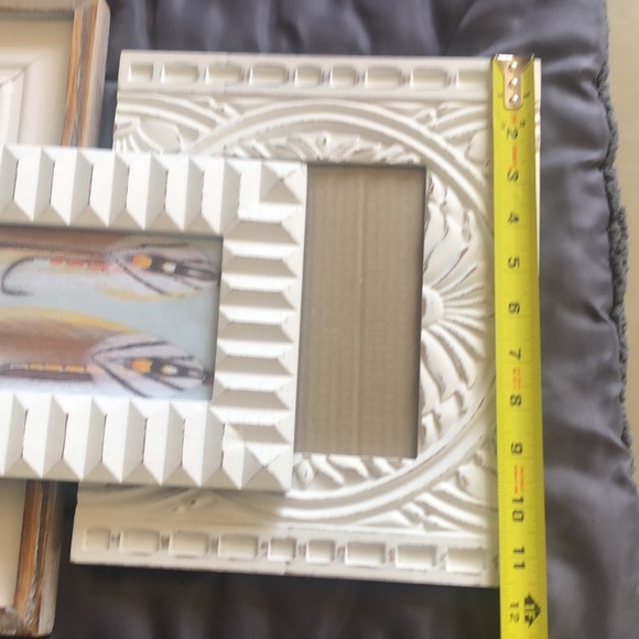COPY - Set of three vintage look white wash photo frames. - Picture 5 of 6